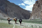 Mots cles: , Description: Hemis Darcha Trekking, Konka Wangpo-Zalung Karpo La (5100m), Date: February 24, 2007, Heure: 22:20, Camera: Nikon Nikon COOLSCAN IV ED, Exposition: , Focale: , Objectif: , Sensibilite: , Nom de fichier: 128_C28, GPS: , Etoiles: , Copyrights: VVK 2012, Hemis Darcha Trekking, Konka Wangpo-Zalung Karpo La (5100m)