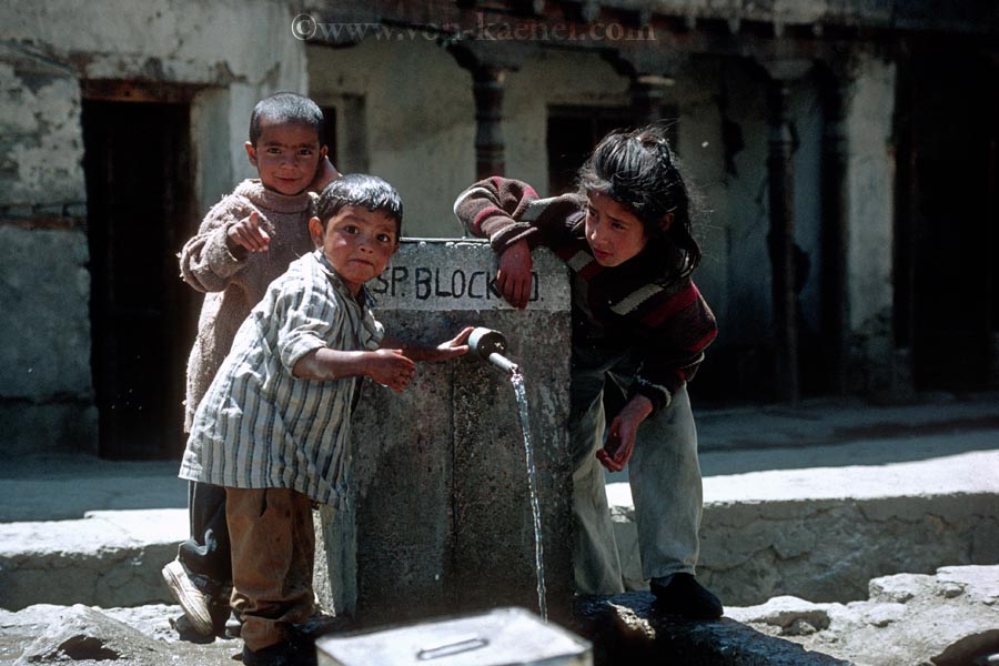 Children in Leh